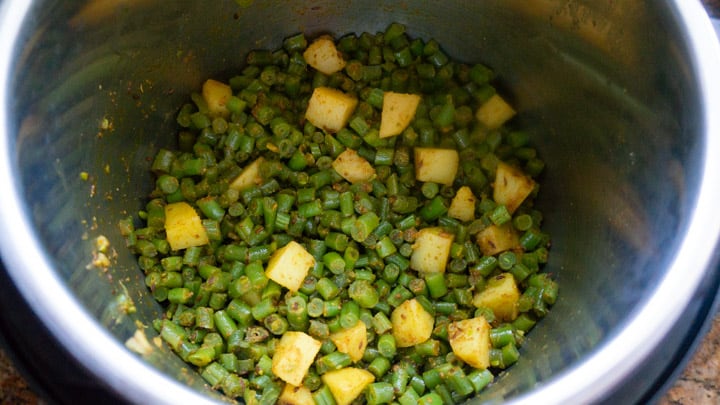 Aloo Beans Instant Pot / Indian Green Beans Curry - ready in pot