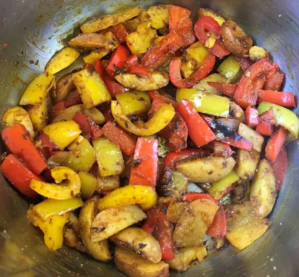 Aloo Simla Mirch (Bell Pepper & Potato Stir fry) Piping Pot Curry