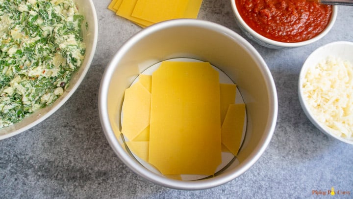 Spinach Artichoke Lasagna - Instant Pot 1.Layer pasta