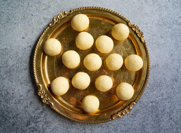 Balls to make Khoya Gulab Jamun at home